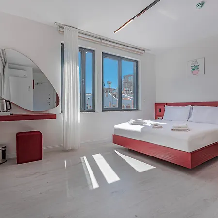 Tulii Hotel